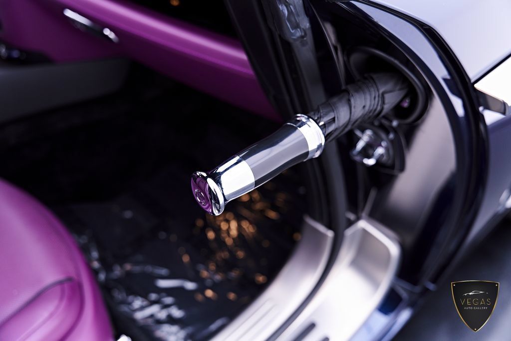 Used 2017 Rolls-Royce Wraith RWD image 37