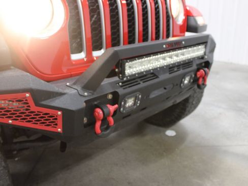 Used 2021 Jeep Gladiator Overland w/ Trailer Tow Package AWD/4WD image 12