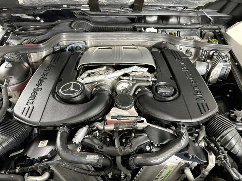 Used 2017 Mercedes-Benz G 550 Squared image 32