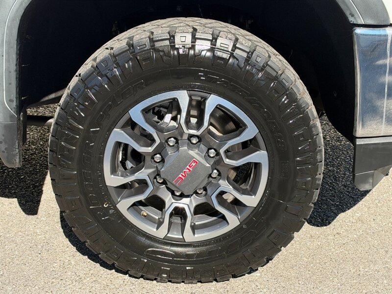 Used 2021 GMC Sierra 2500 SLT AWD/4WD image 14
