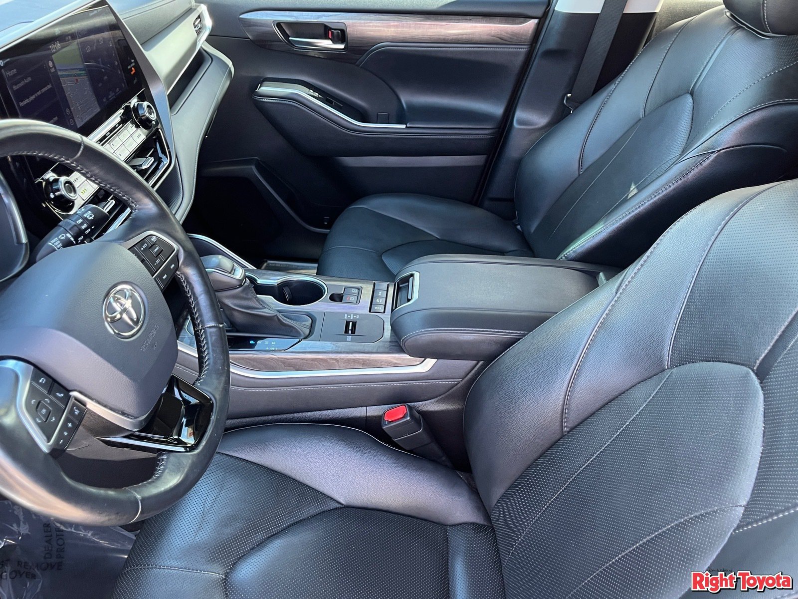 Certified 2021 Toyota Highlander Limited AWD/4WD image 21