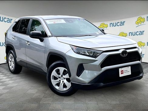 Certified 2022 Toyota RAV4 LE AWD/4WD image 1