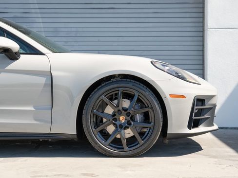 New 2026 Porsche Panamera 4 AWD/4WD image 9