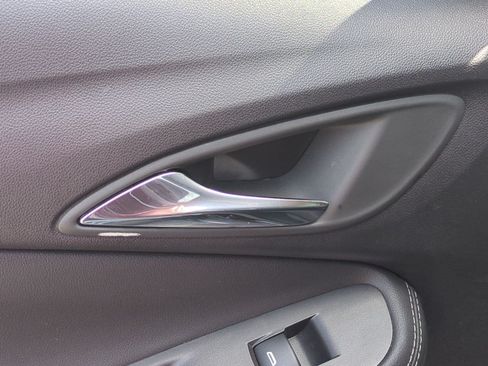 Used 2023 Buick Encore GX Select w/ Sport Touring Package FWD image 29