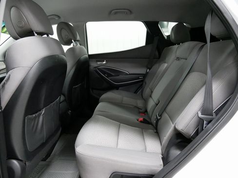 Used 2017 Hyundai Santa Fe Sport image 17