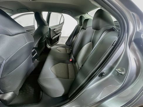 Used 2022 Toyota Camry LE w/ Convenience Package FWD image 16