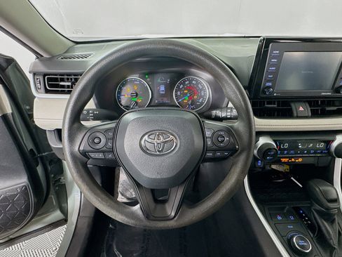 Certified 2022 Toyota RAV4 XLE AWD/4WD image 13