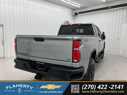 Used 2026 Chevrolet Silverado 3500 LT w/ Trail Boss Package AWD/4WD image 3