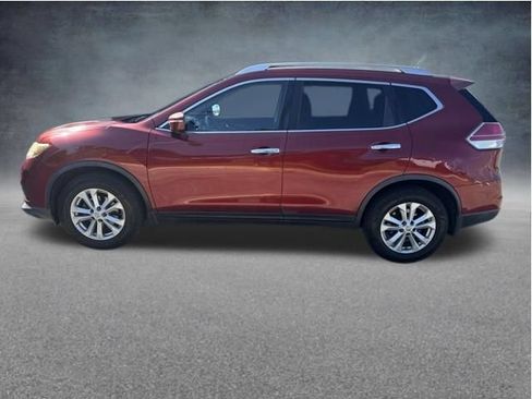 Used 2015 Nissan Rogue SV w/ SV Premium Package FWD image 5