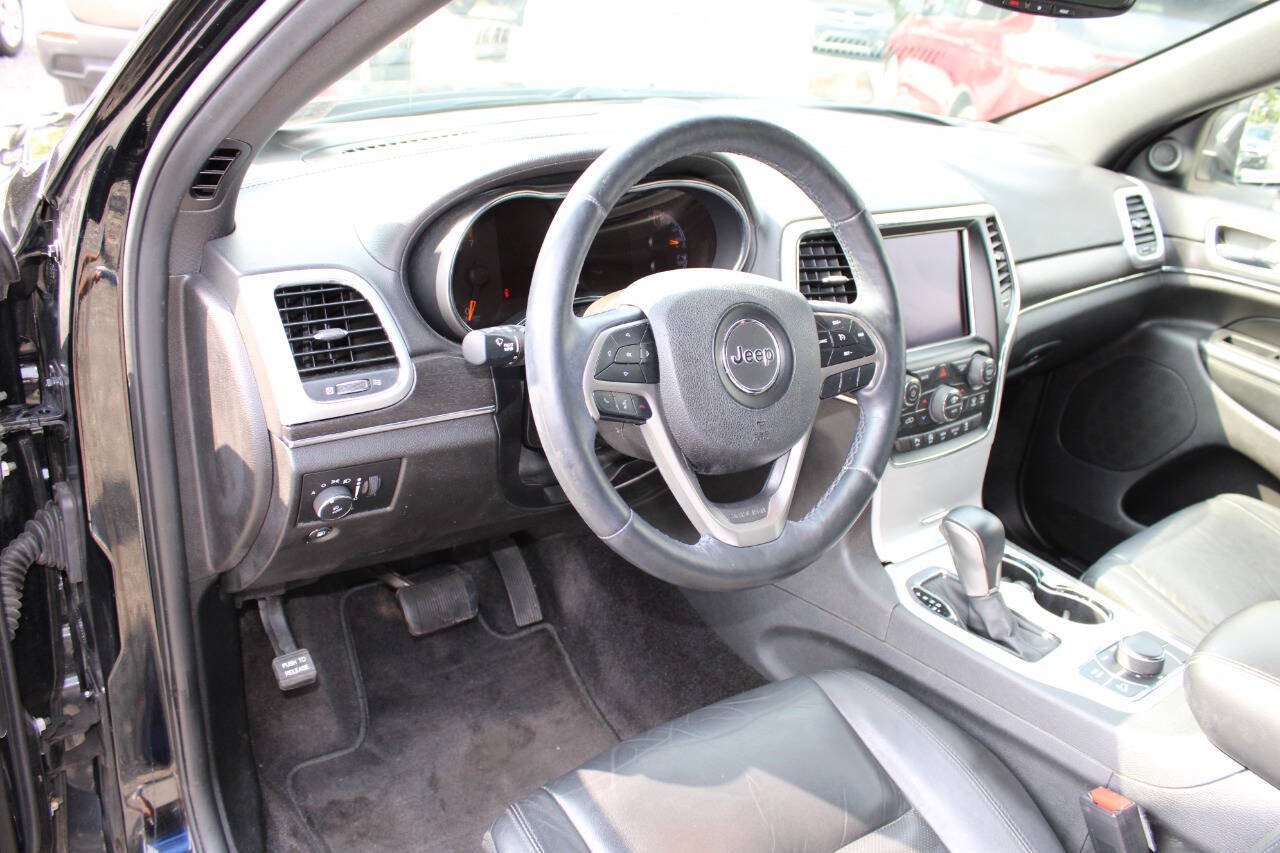 Used 2018 Jeep Grand Cherokee Limited AWD/4WD image 13