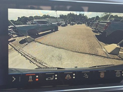 New 2025 Chevrolet Silverado 1500 LT w/ Z71 Off-Road Package image 6