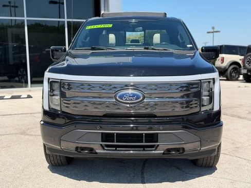 Used 2023 Ford F150 Lightning Platinum AWD/4WD image 2