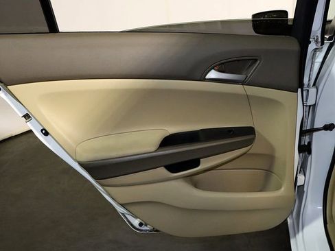 Used 2009 Honda Accord LX image 24