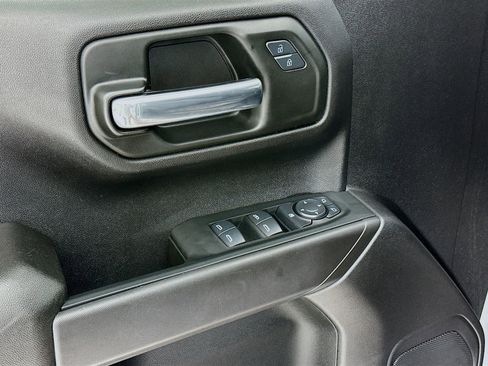 Used 2024 Chevrolet Silverado 1500 Custom Trail Boss AWD/4WD image 18