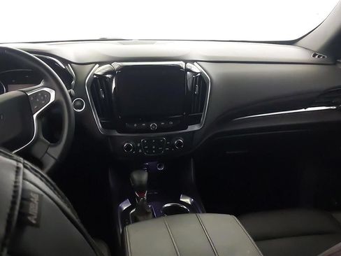 Used 2023 Chevrolet Traverse RS w/ LPO, Floor Liner Package AWD/4WD image 4