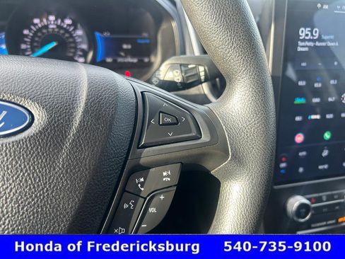 Used 2022 Ford Edge SE w/ Black Appearance Package image 19