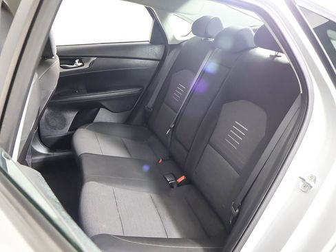 Used 2019 Kia Forte S image 24