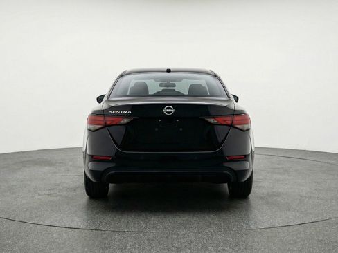 Used 2025 Nissan Sentra SV FWD image 7
