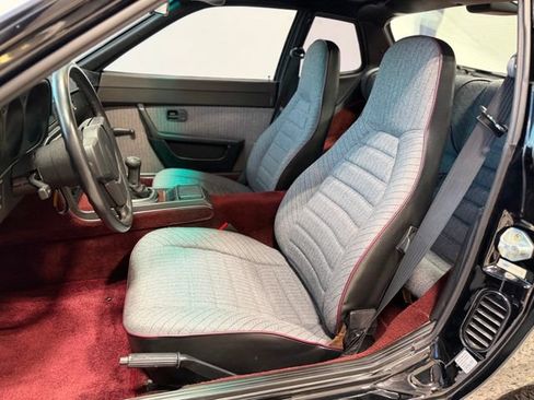 Used 1988 Porsche 924 S RWD image 23