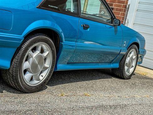 Used 1993 Ford Mustang Cobra RWD image 42