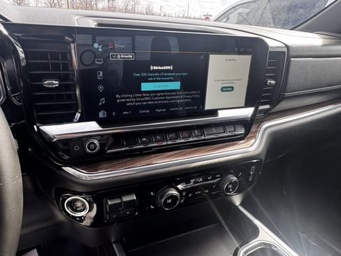 Used 2024 Chevrolet Silverado 1500 LT image 17