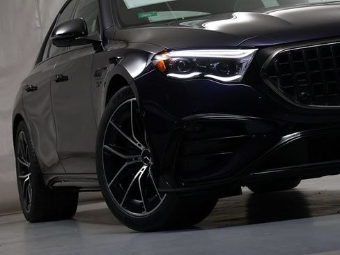 New 2026 Mercedes-Benz E 53 AMG e 4MATIC Sedan image 4