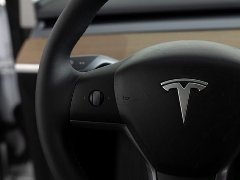 Used 2019 Tesla Model 3 Long Range AWD/4WD image 28