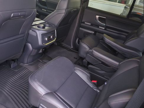 Used 2026 Ford Expedition Max Platinum w/ Stealth Appearance Package AWD/4WD image 13