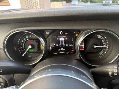 Certified 2023 Jeep Wrangler Unlimited Sahara AWD/4WD image 55
