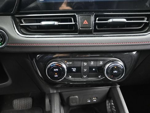 Used 2024 Chevrolet TrailBlazer RS w/ Convenience Package FWD image 14
