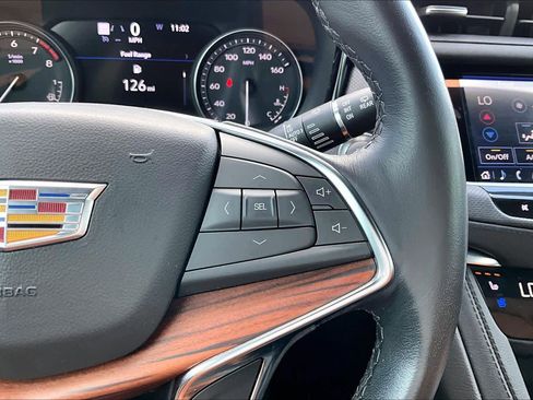 Used 2023 Cadillac XT5 Premium Luxury w/ Technology Package FWD image 24