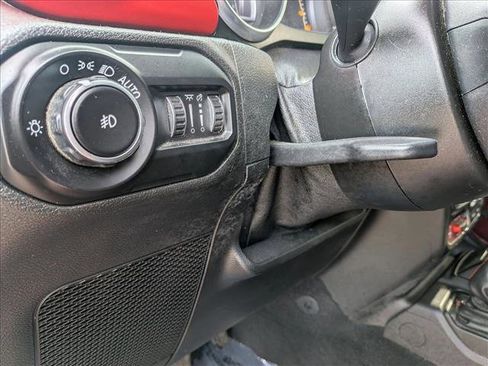 Used 2021 Jeep Wrangler Unlimited Rubicon image 16