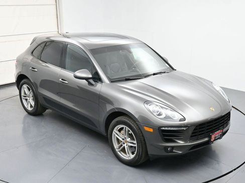Used 2015 Porsche Macan S AWD/4WD image 32