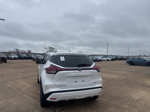Certified 2023 Nissan Kicks SR w/ SR Premium Package image 16