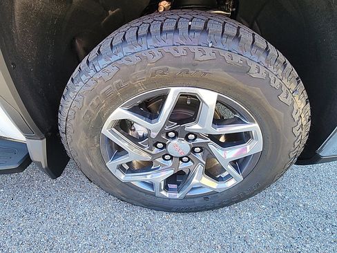 New 2026 GMC Sierra 1500 SLT w/ SLT Convenience Package image 12