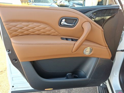 Certified 2024 INFINITI QX80 Sensory w/ Cargo Package image 13