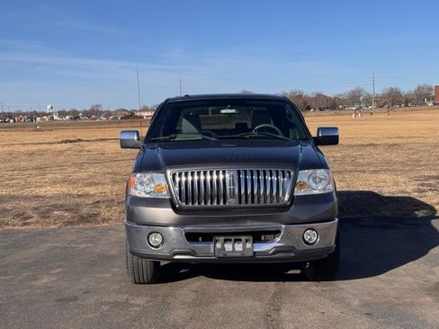 Used 2006 Lincoln Mark LT 4x4 image 13