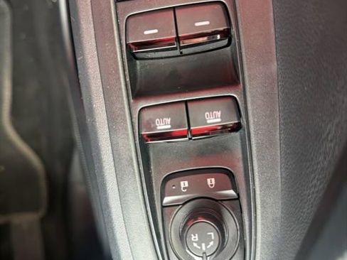 Used 2024 Subaru Crosstrek 2.0i AWD/4WD image 15
