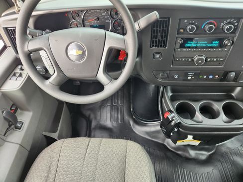 New 2025 Chevrolet Express 3500 w/ Power Convenience Package image 27