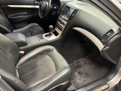 Used 2009 INFINITI G37 Journey w/ Premium Pkg image 12