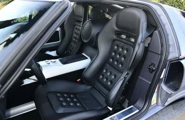 Used 2006 Ford GT RWD image 54