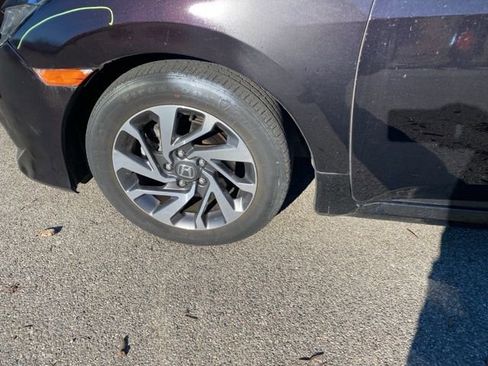 Used 2018 Honda Civic EX image 27