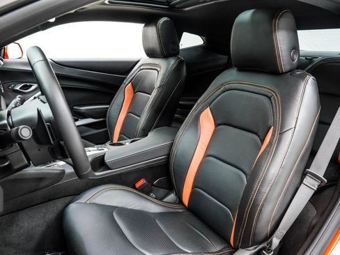 Used 2022 Chevrolet Camaro SS RWD image 15