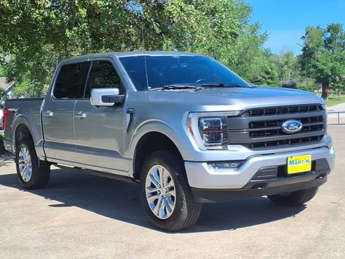 Used 2021 Ford F150 Lariat w/ Equipment Group 502A High AWD/4WD image 3
