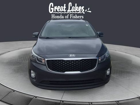 Used 2017 Kia Sedona FWD image 8