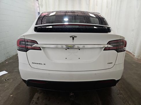 Used 2017 Tesla Model X 75D image 4