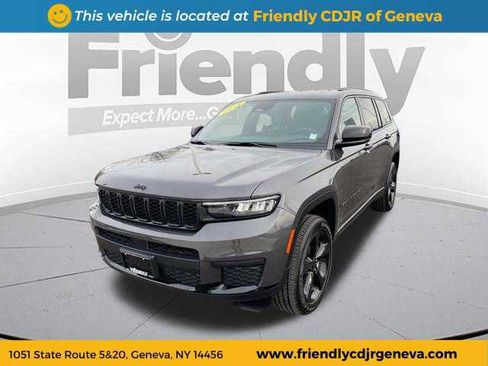Used 2025 Jeep Grand Cherokee L Altitude image 1