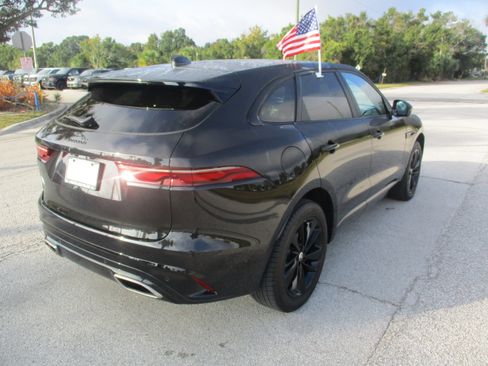 Used 2024 Jaguar F-PACE R-Dynamic S image 7