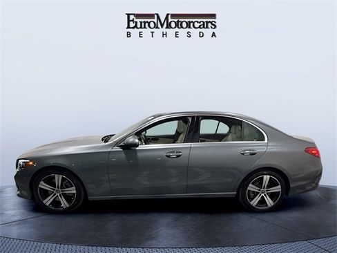 Used 2025 Mercedes-Benz C 300 4MATIC Sedan image 2