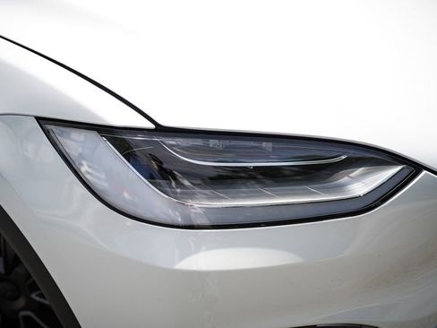 Used 2022 Tesla Model X Plaid AWD/4WD image 7